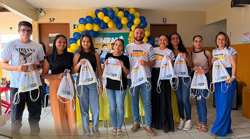Programa Oportuniza ENEM: Curral de Cima reúne mais de 60 estudantes em aula inaugural